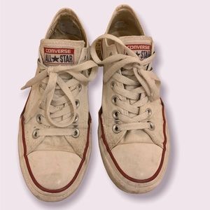 White Low-top Converse All Star